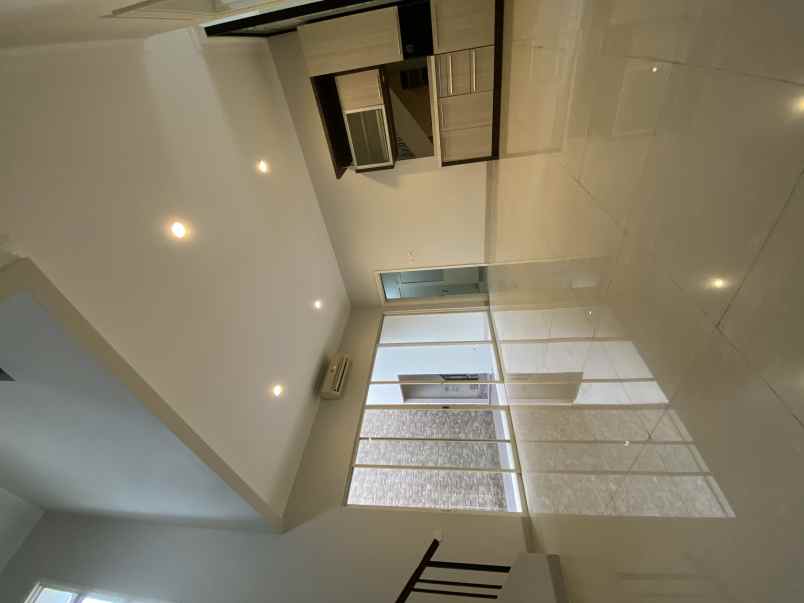 dijual rumah cluster pascal scientia