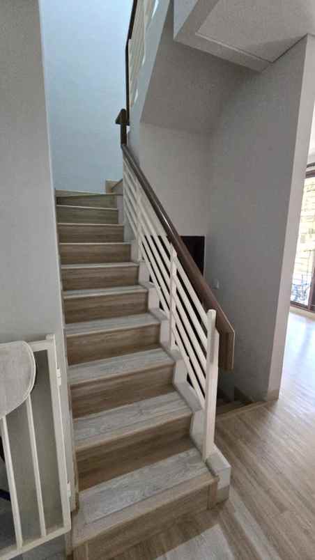 dijual rumah cluster shinano jgc