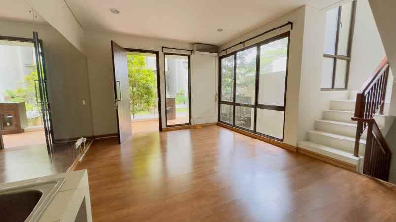 dijual rumah cluster whelford greenwich