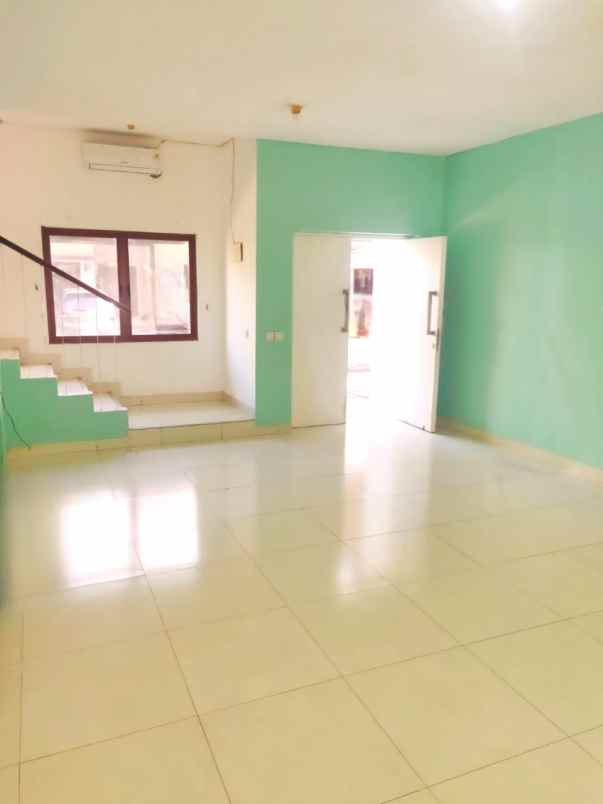 dijual rumah cluster zebrina jgc