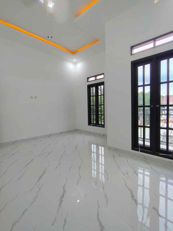 dijual rumah condet batu ampar jaktim