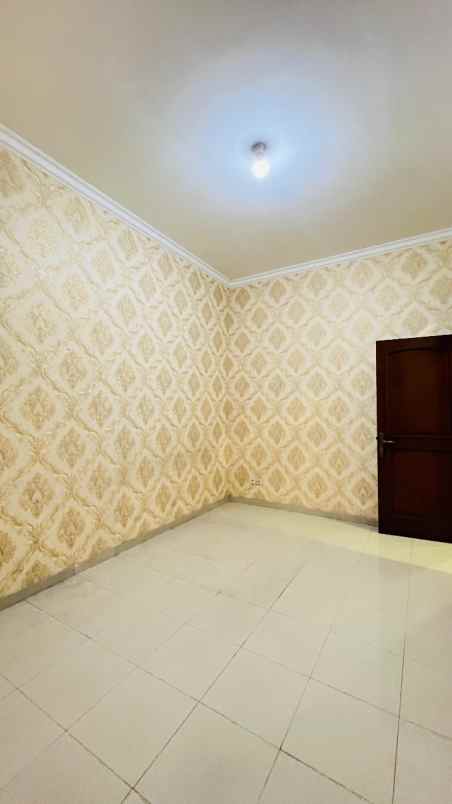 dijual rumah condet jakarta timur