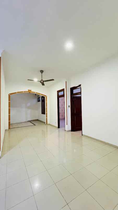 dijual rumah condet jakarta timur