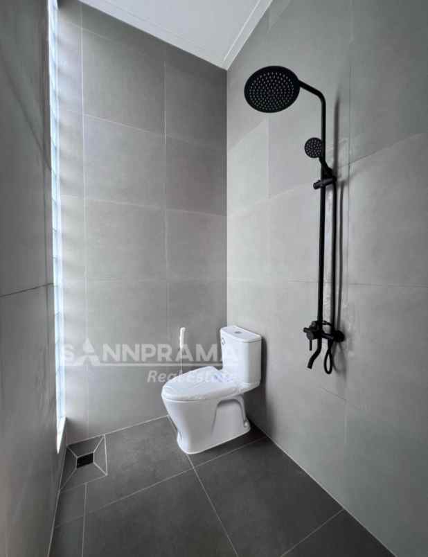 dijual rumah curug bojongsari depok