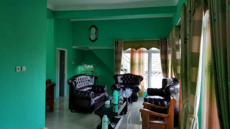 dijual rumah d maple residence semampir