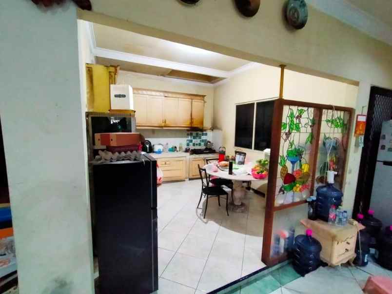 dijual rumah darmo permai selatan