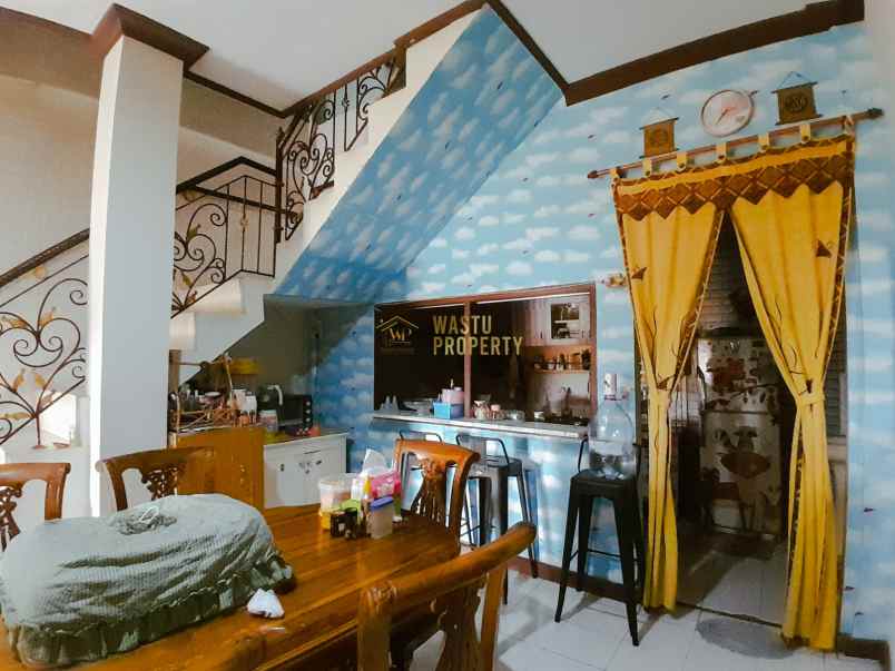 dijual rumah depok