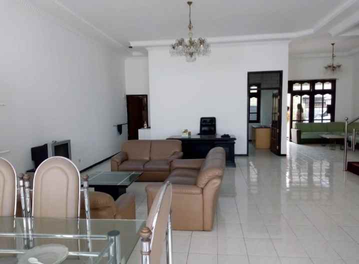 dijual rumah dharmahusada indah timur