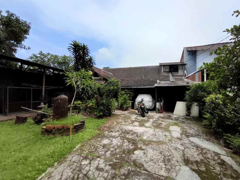 dijual rumah di dukuh kramat jati jakarta timur