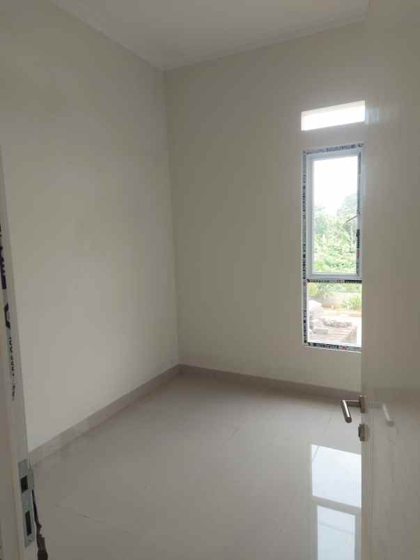 dijual rumah di jl raya banjaran pucung