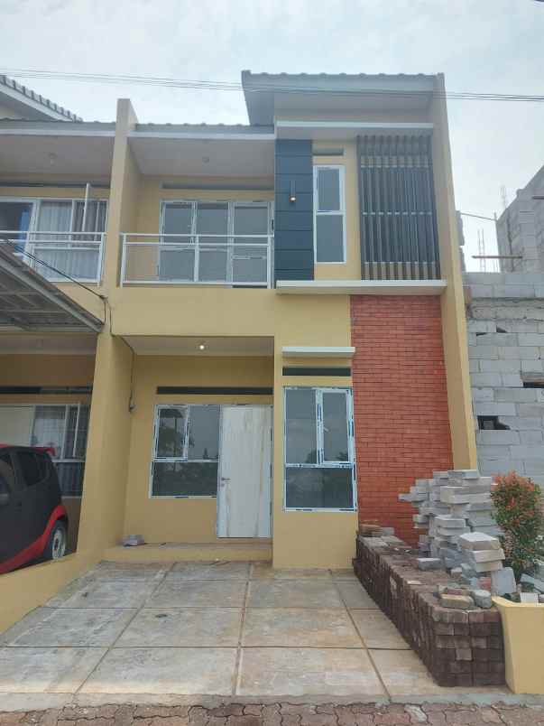dijual rumah di jl raya banjaran pucung