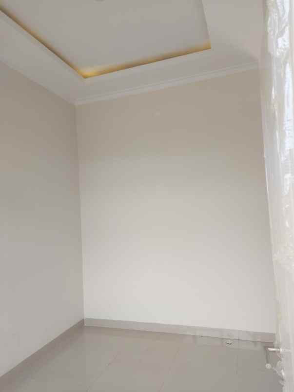 dijual rumah di jl raya banjaran pucung