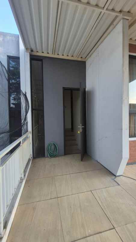 dijual rumah di kebayoran residence bintaro