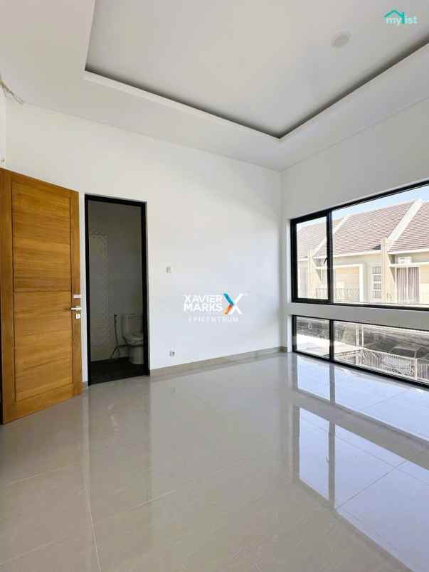 dijual rumah di klampis semolo tengah dekat merr