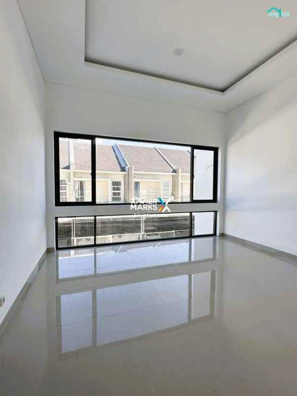 dijual rumah di klampis semolo tengah dekat merr