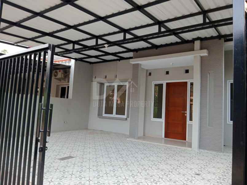 dijual rumah di nusa loka bsd city