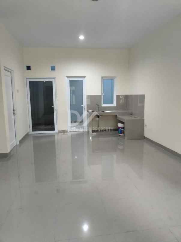 dijual rumah di nusa loka bsd city