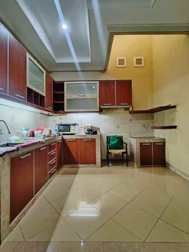 dijual rumah duren sawit jaktim