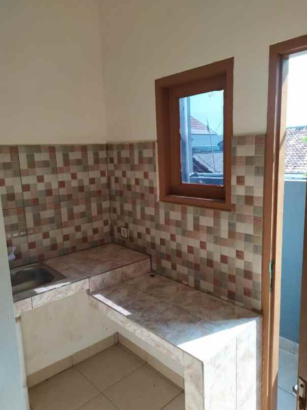 dijual rumah gamprit pondok gede kota