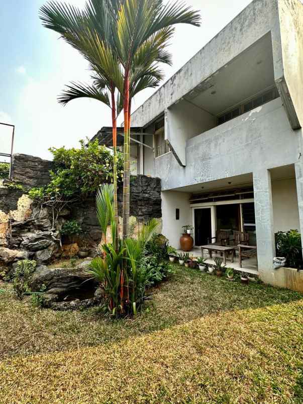 dijual rumah gandaria selatan