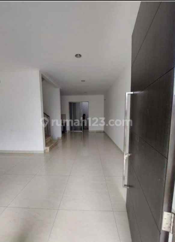 dijual rumah golf island cluster