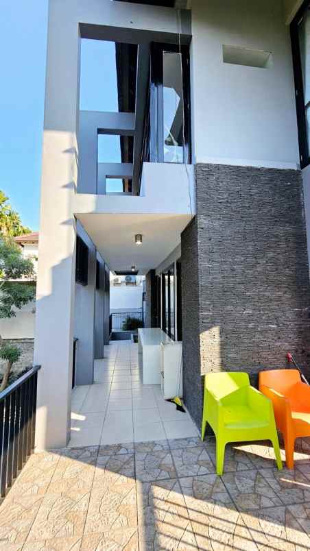 dijual rumah graha famili blok yy
