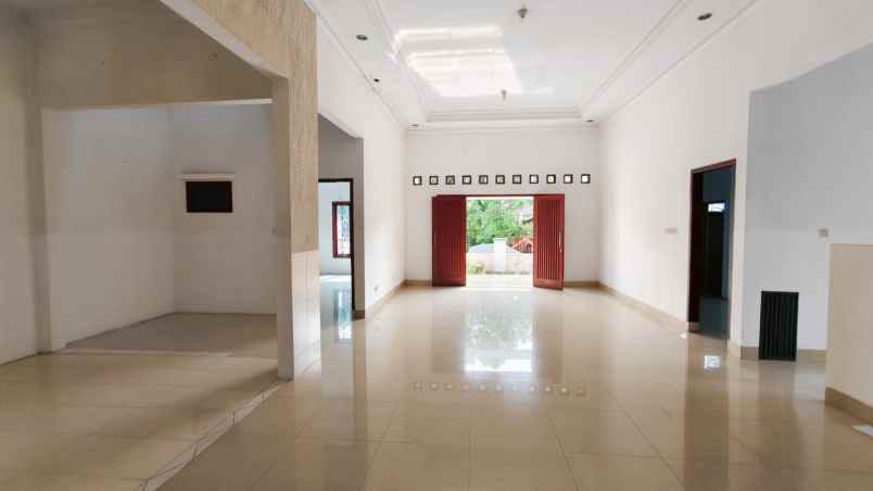 dijual rumah graha kalimas 1 jl kwitang