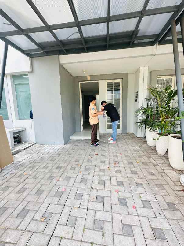 dijual rumah grand pakuwon buntaran