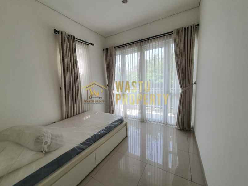 dijual rumah green poca residence