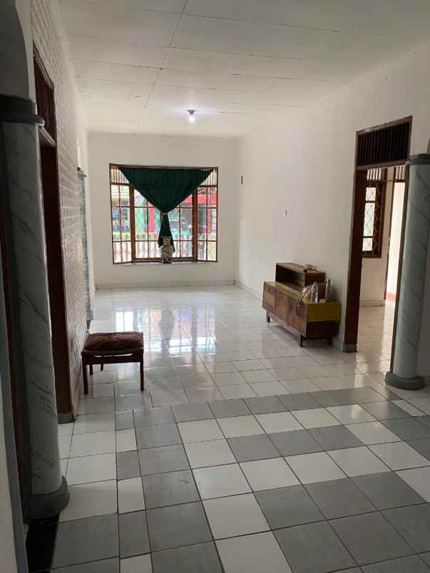 dijual rumah griya cinunuk indah