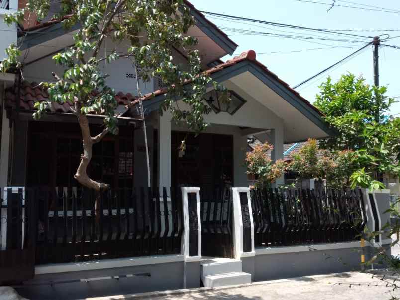 dijual rumah griya cinunuk indah