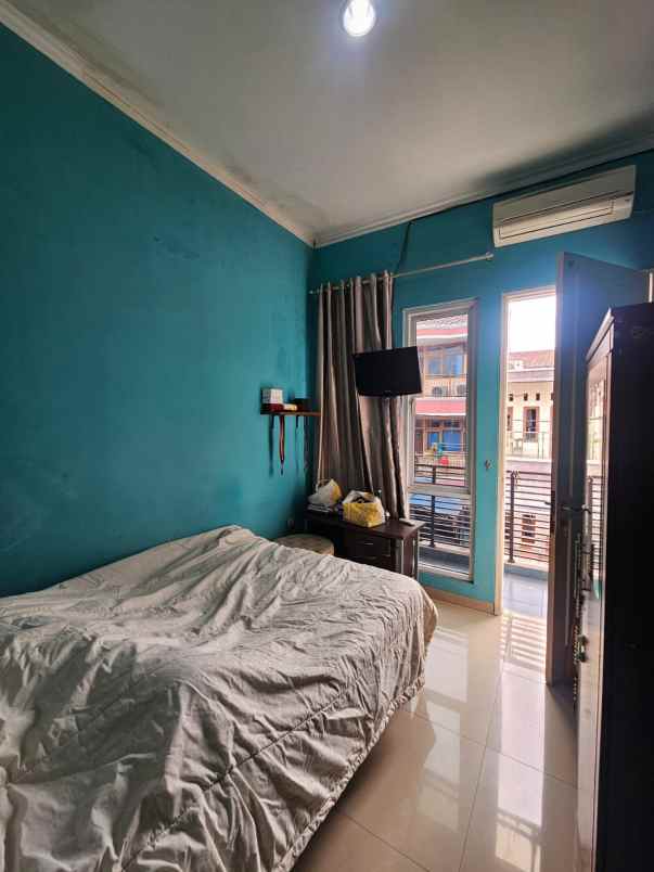 dijual rumah griya pratama kelapa gading