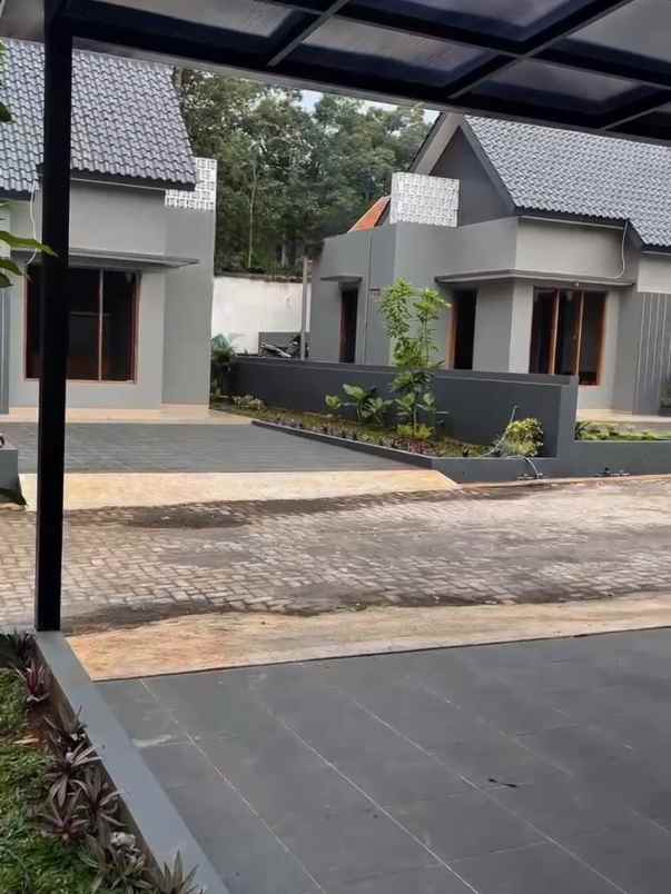 dijual rumah gunung pati