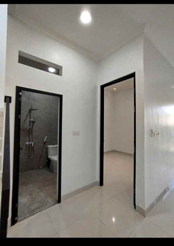 dijual rumah harapan indah