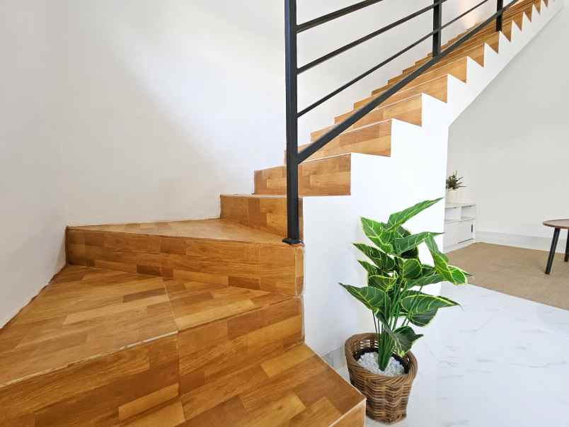 dijual rumah harapan indah