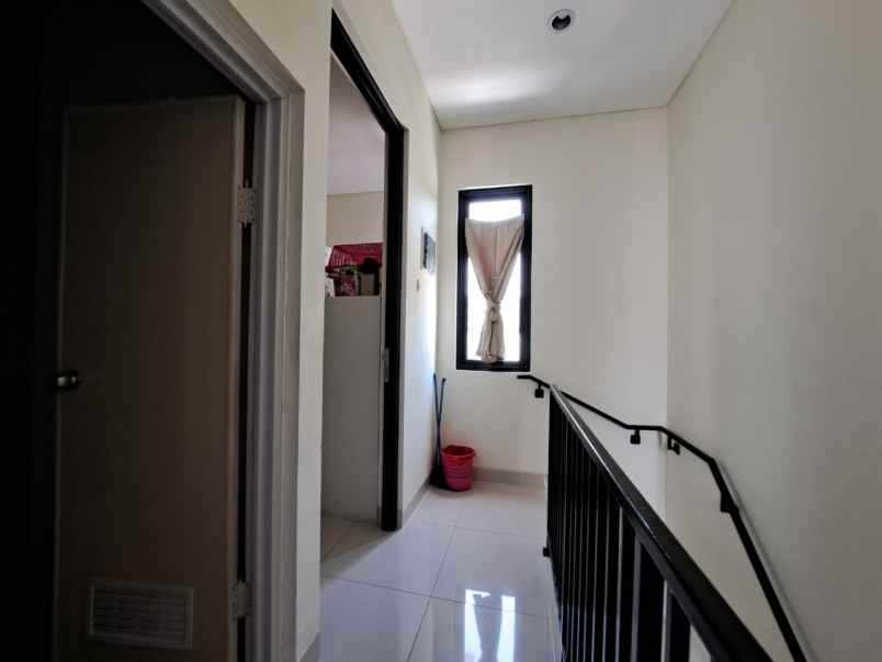 dijual rumah harapan indah cluster kana