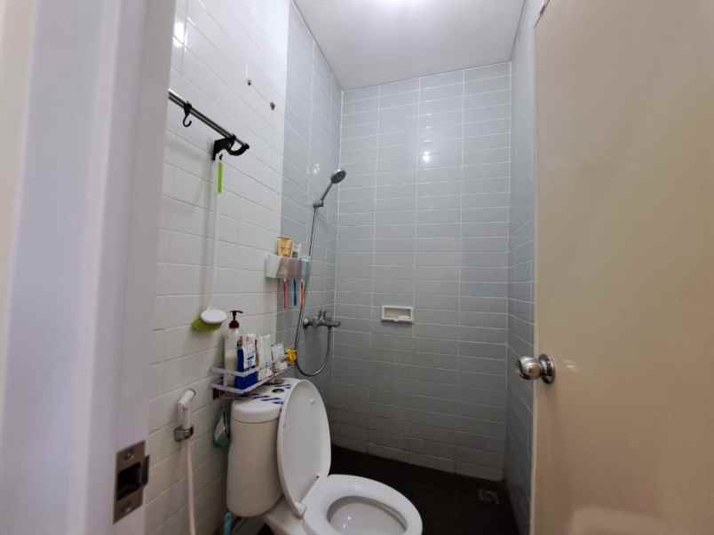 dijual rumah harapan indah cluster kana