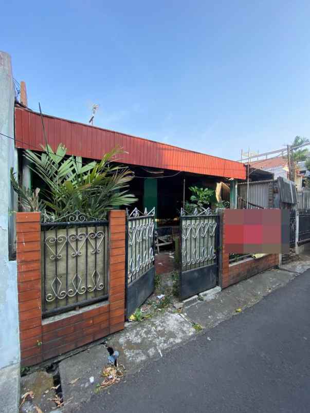dijual rumah hitung tanah di tebet barat