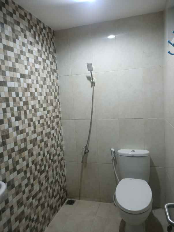 dijual rumah imperial gading