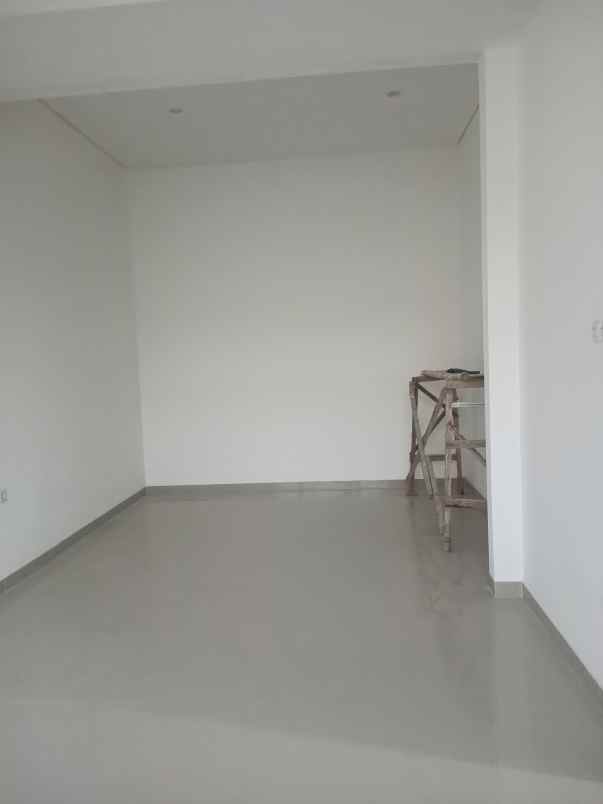 dijual rumah imperial gading