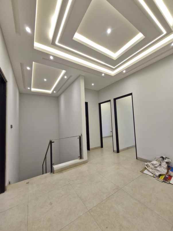 dijual rumah jagakarsa