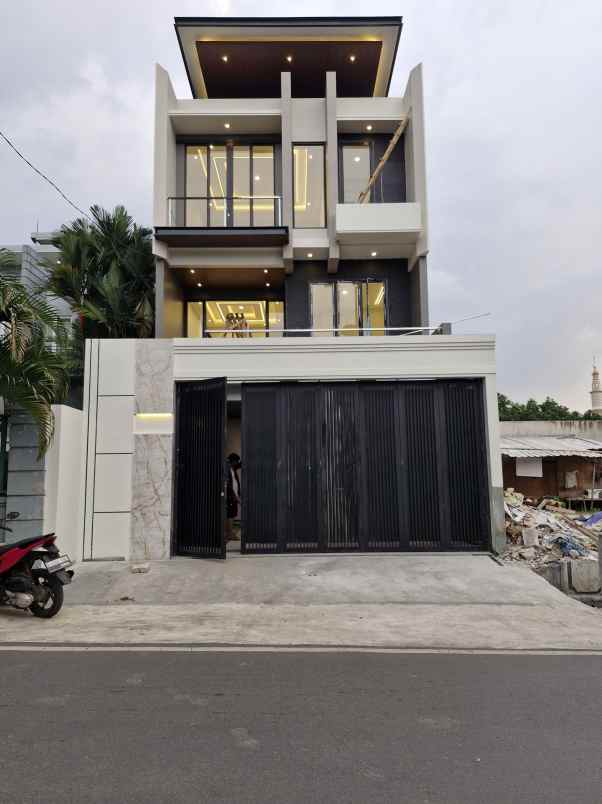 dijual rumah jagakarsa