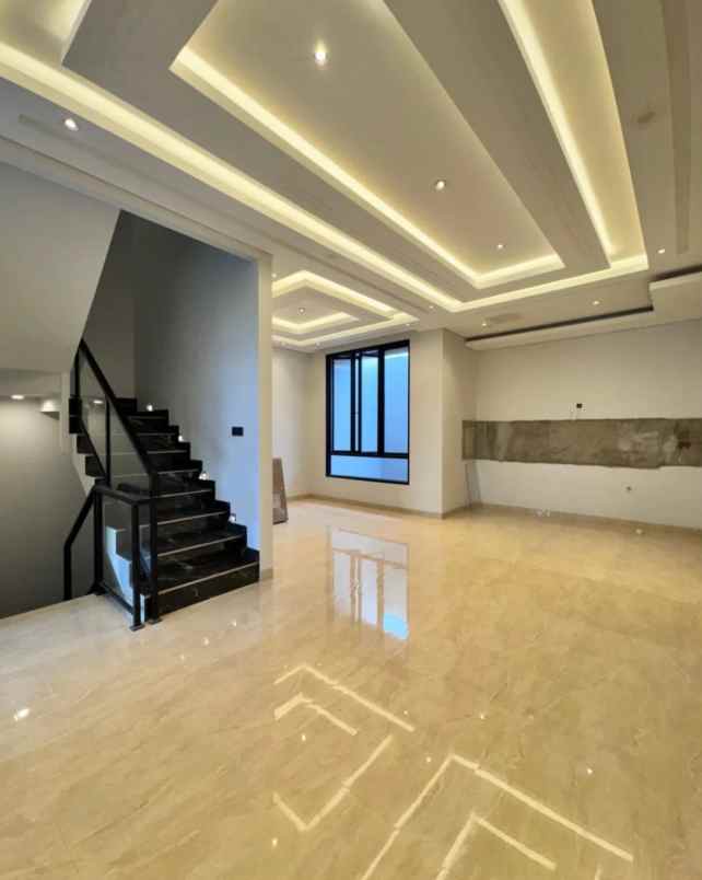 dijual rumah jagakarsa raya