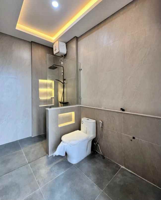 dijual rumah jagakarsa raya