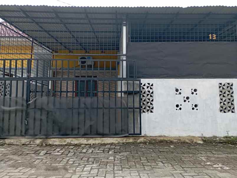 dijual rumah jalan abadi ringroad setiabudi