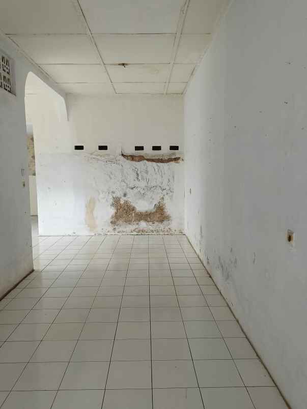 dijual rumah jalan gunung sahari