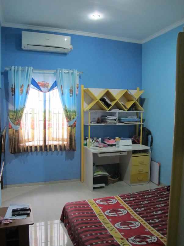 dijual rumah jalan haji saaba meruya