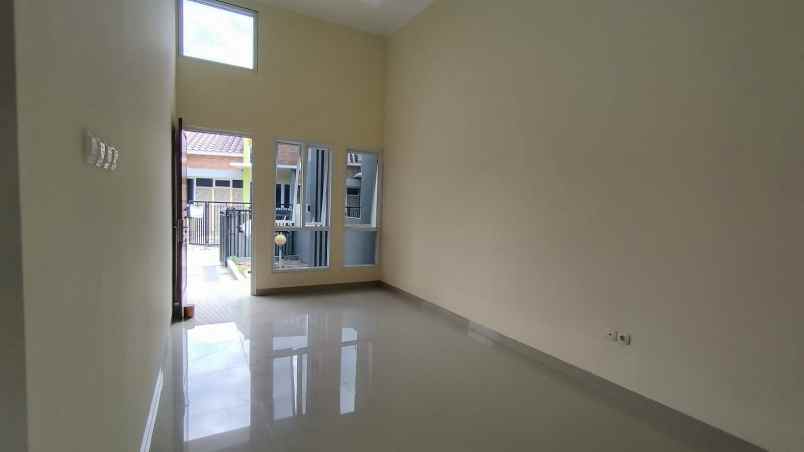 dijual rumah jalan jawa harapan jaya