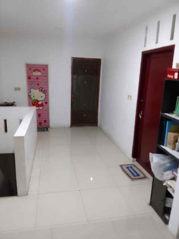 dijual rumah jalan manggis