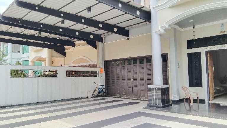 dijual rumah jalan palapa 2 kota